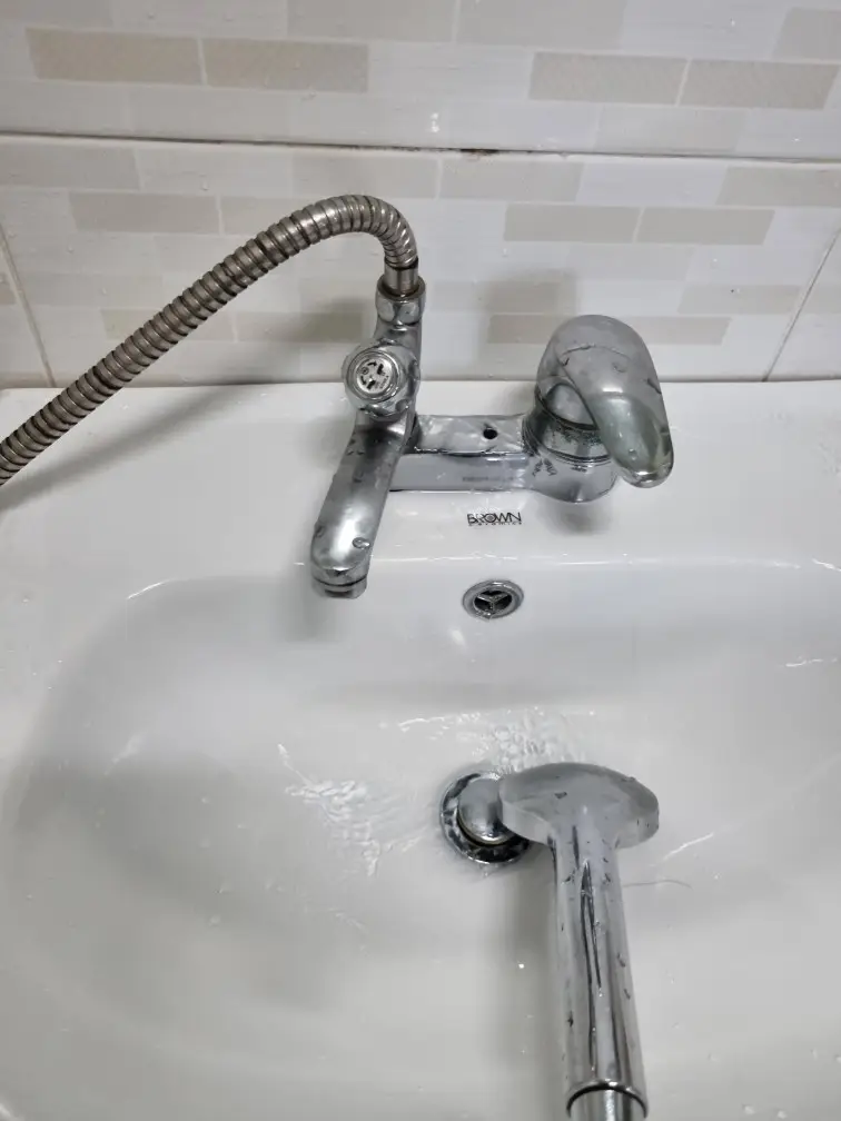 샤워겸용 수전 교체 완벽 가이드: 전문가가 알려주는 교체 방법과 주의사항